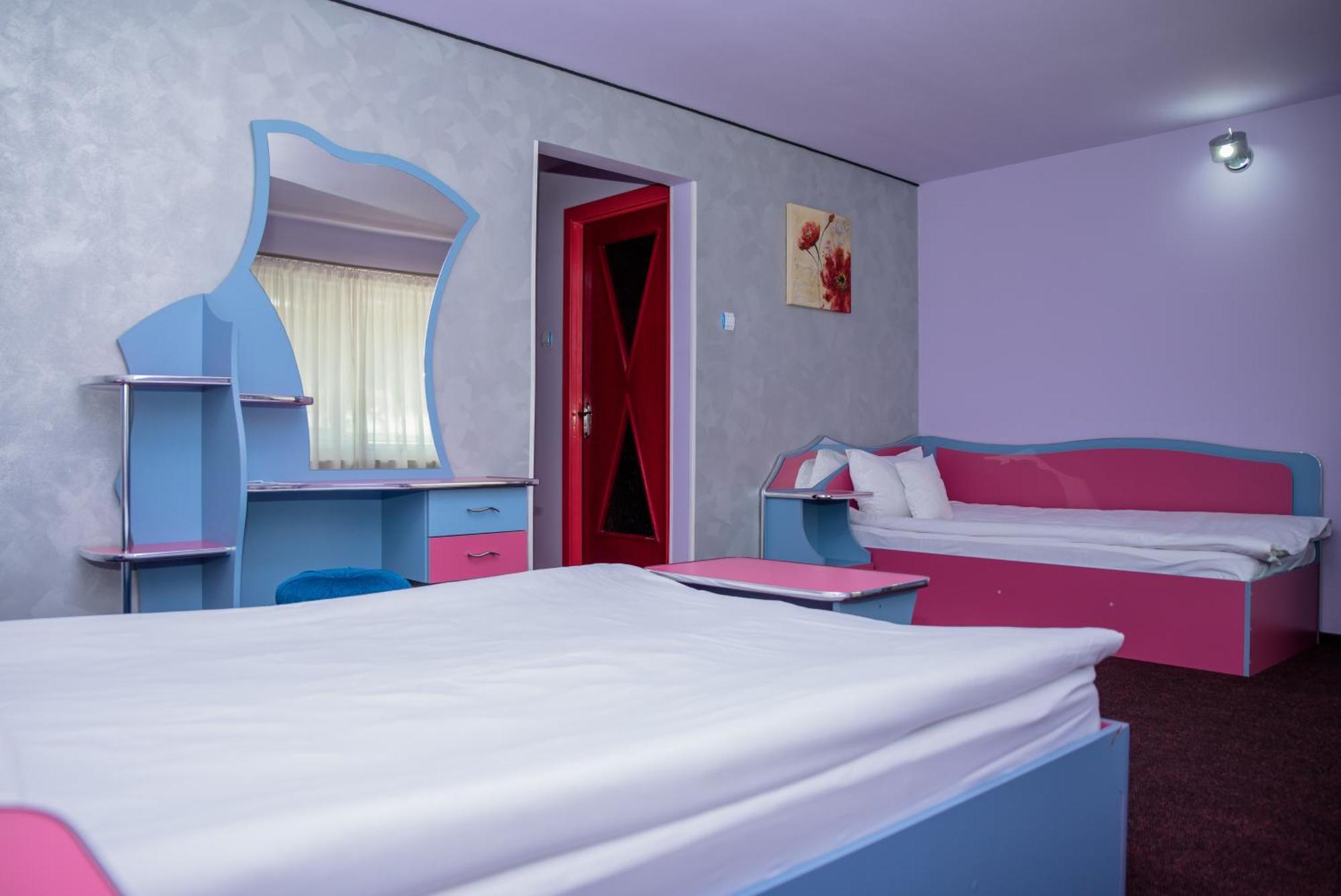 Hotel Yax Cîmpeni Rom bilde